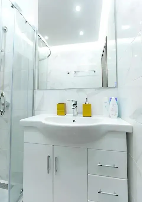 Hot Main Square Newly Built Modern Apartment Burgas 0*,