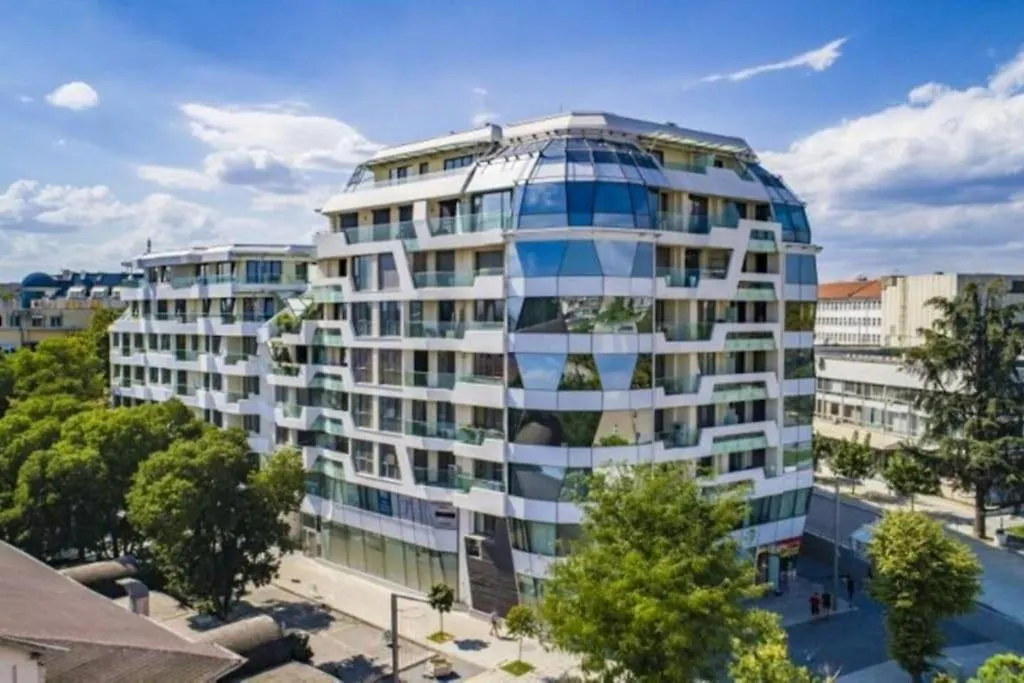 Hot Main Square Newly Built Modern Apartment Burgas