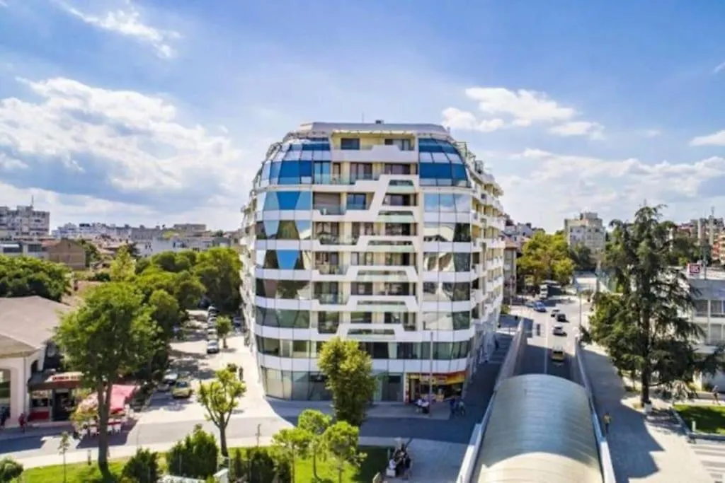 Hot Main Square Newly Built Modern Apartment Burgas